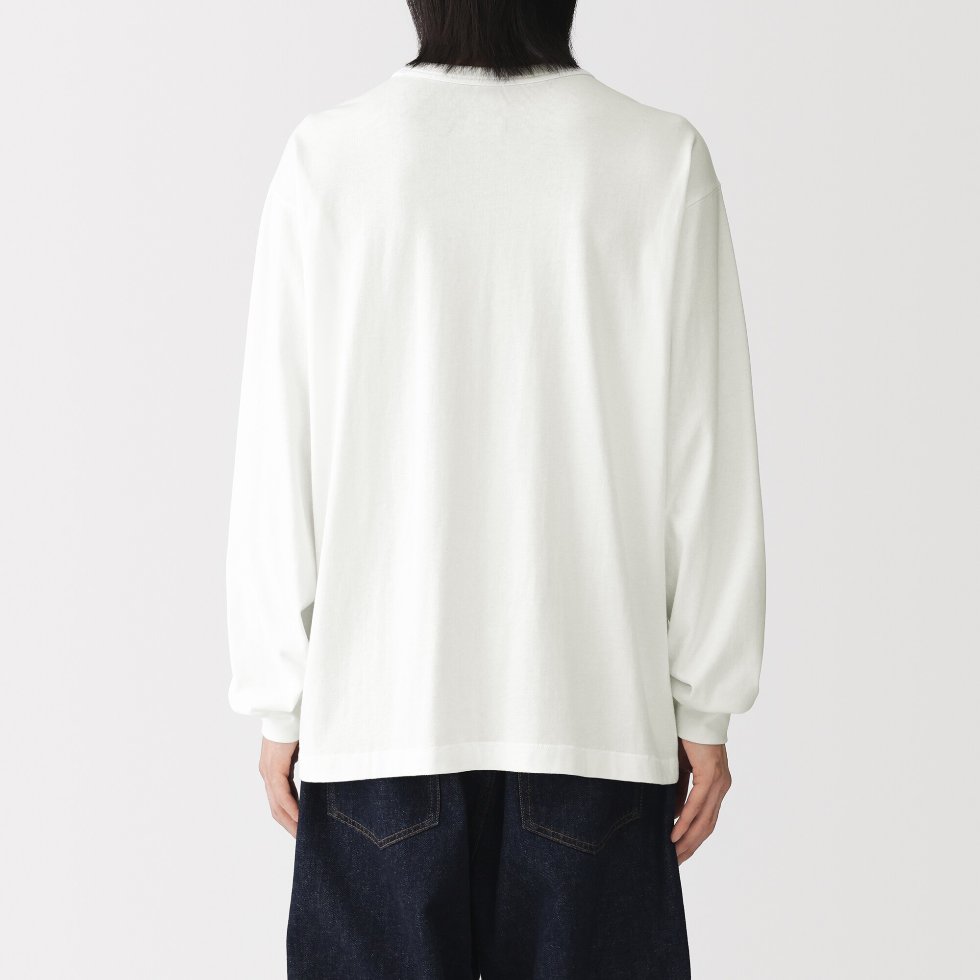 紳士　昔ながらの製法で編み立てたクルーネック長袖Ｔシャツ