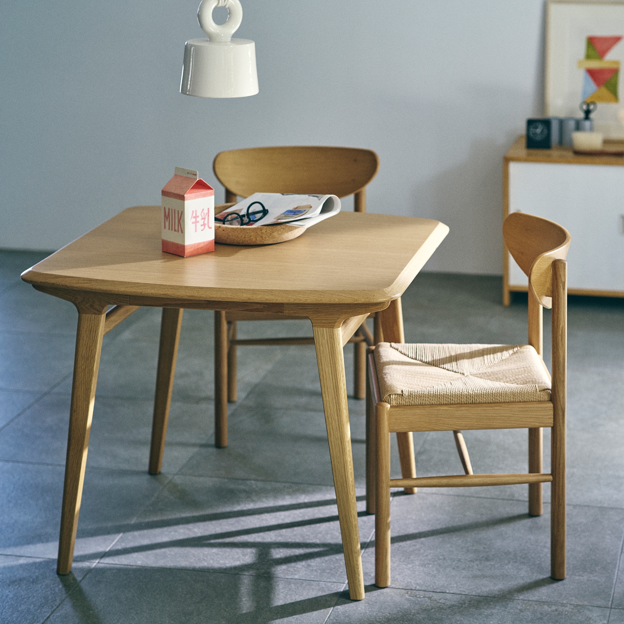［ＩＤＥＥ］セット　ＩＫＩ　ＤＩＮＩＮＧ　ＴＡＢＬＥ　９００＋ＭＥＭＯＬＡ　ＮＡ