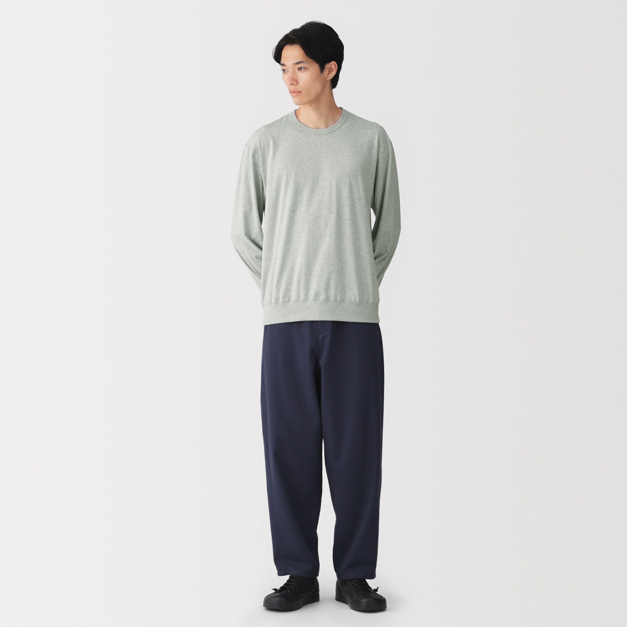 紳士　和歌山で編み立てた天竺クルーネック長袖Ｔシャツ