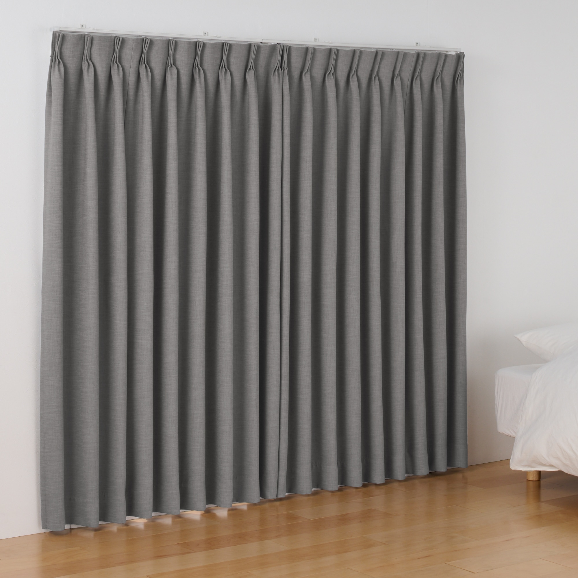 ポリエステル杢糸ドビー織（防炎・遮光性）２倍ヒダプリーツカーテン