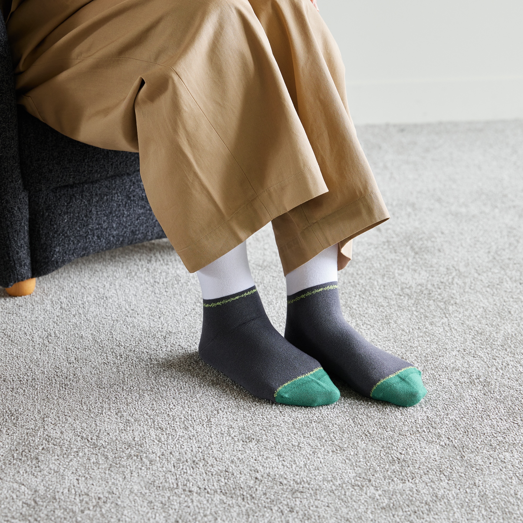 ［ＩＤＥＥ］Ｃｏｍｐｏｓｉｔｉｏｎ　Ｓｏｃｋｓ　ネオンボーダー　グリーン