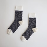 ［ＩＤＥＥ］Ｇｒａｉｎ　Ｓｏｃｋｓ　Ｄｒｉｆｔ　チャコールグレー