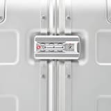 アルミハードキャリーケース６０リットル　