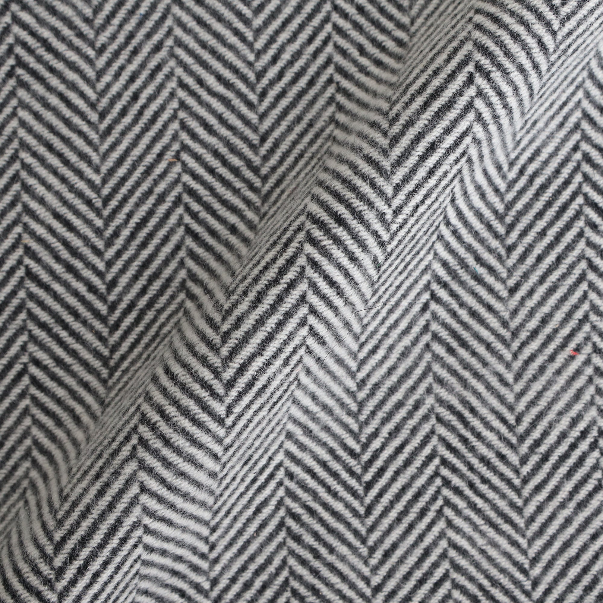 ［ＩＤＥＥ］ＩＤＥＥウールブランケット　１２０×１８０ｃｍ　ブラック