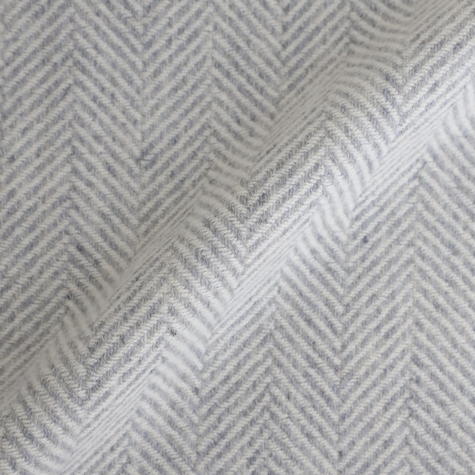 ［ＩＤＥＥ］ＩＤＥＥウールブランケット　１２０×１８０ｃｍ　グレー
