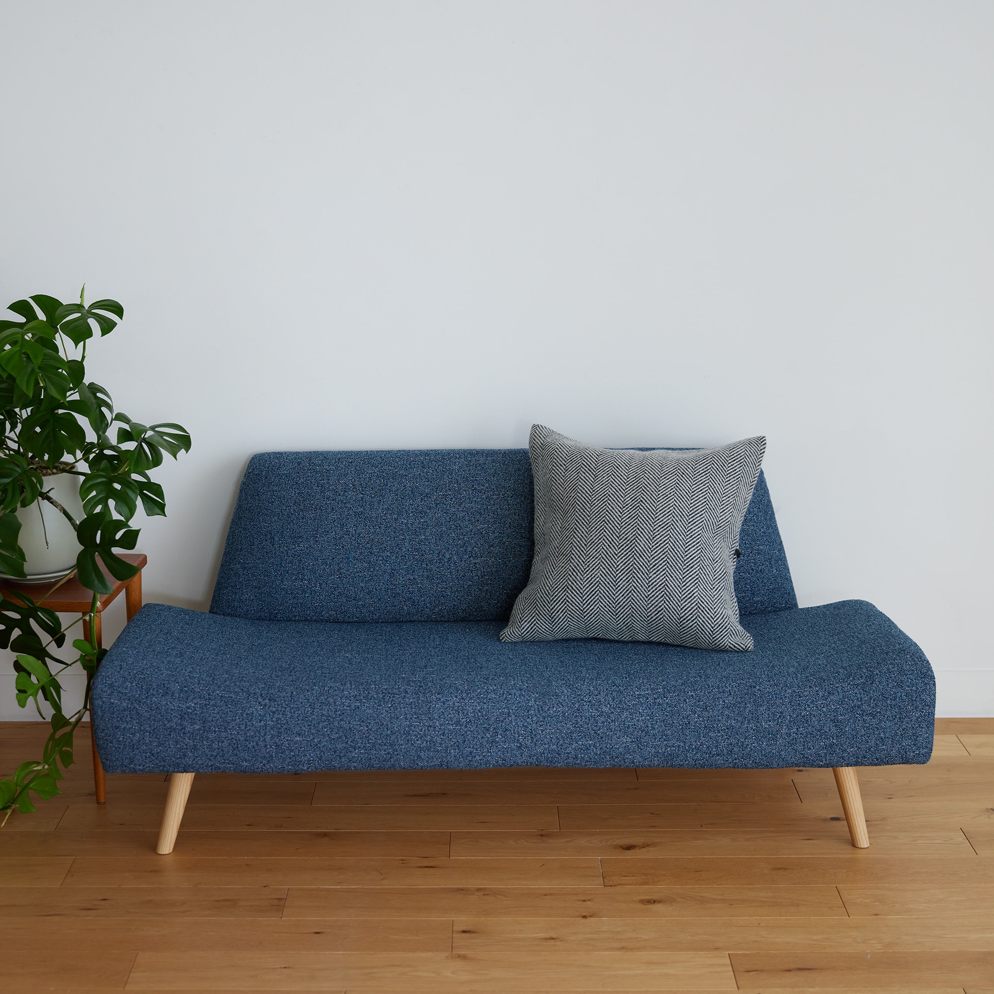 ［ＩＤＥＥ］ＩＤＥＥウールクッションカバー　４５×４５ｃｍ用　ブラック