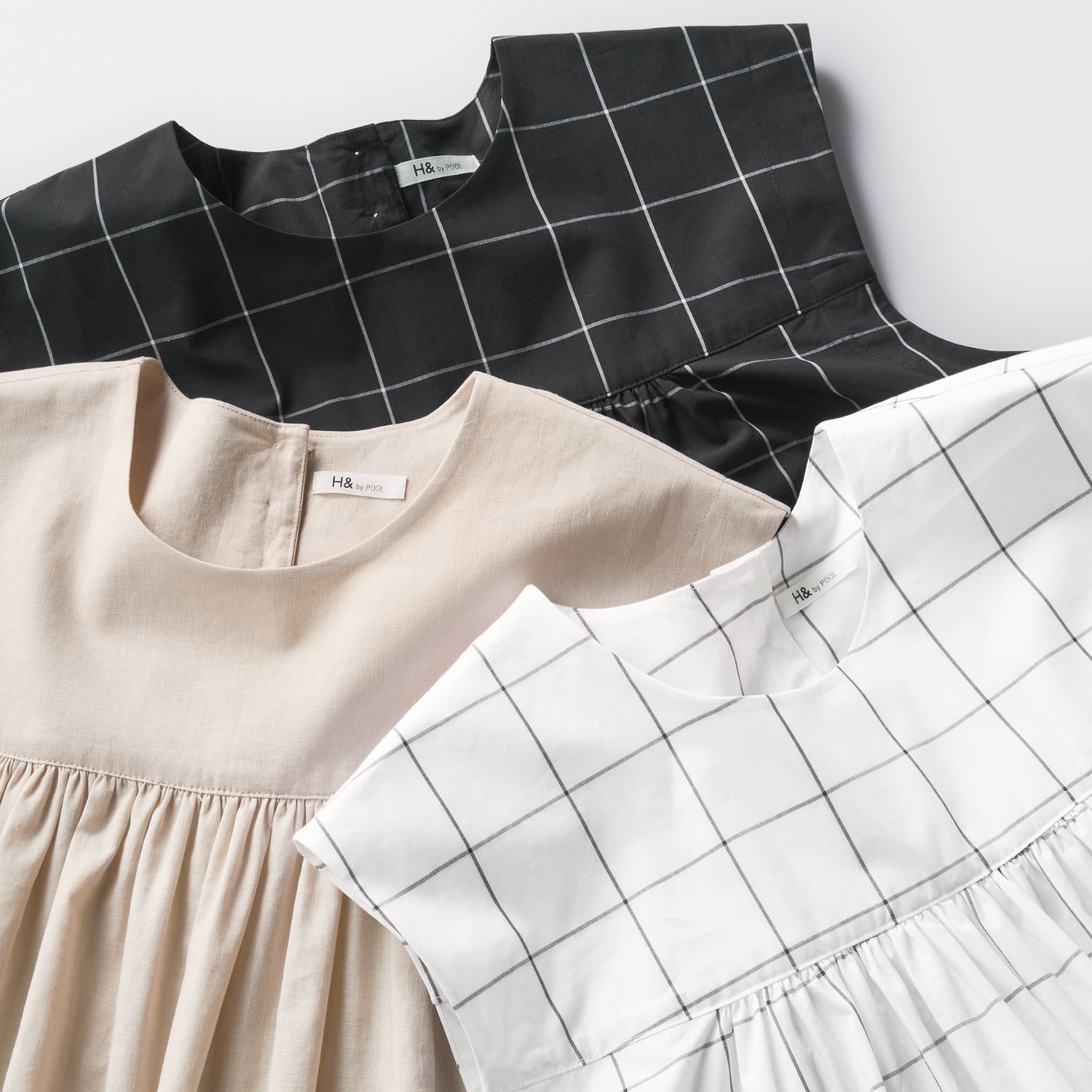 ［ＩＤＥＥ］Ｈ＆ｂｙＰＯＯＬ　スリーブレスワンピース　ホワイトウインドウペン