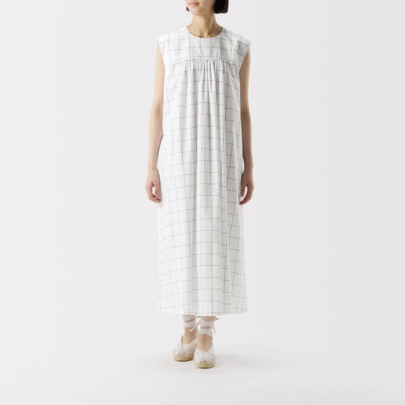 ［ＩＤＥＥ］Ｈ＆ｂｙＰＯＯＬ　スリーブレスワンピース　ホワイトウインドウペン