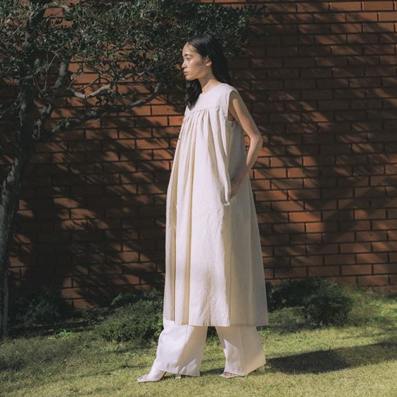 ［ＩＤＥＥ］Ｈ＆ｂｙＰＯＯＬ　スリーブレスワンピース　ホワイトウインドウペン