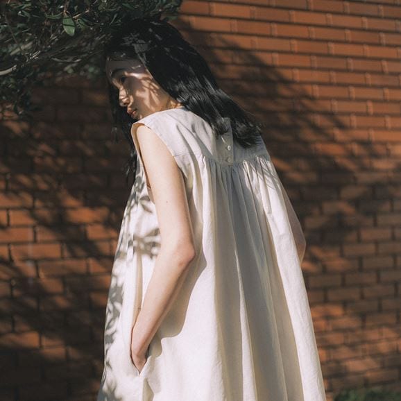 ［ＩＤＥＥ］Ｈ＆ｂｙＰＯＯＬ　スリーブレスワンピース　ホワイトウインドウペン