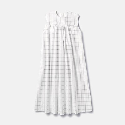 ［ＩＤＥＥ］Ｈ＆ｂｙＰＯＯＬ　スリーブレスワンピース　ホワイトウインドウペン