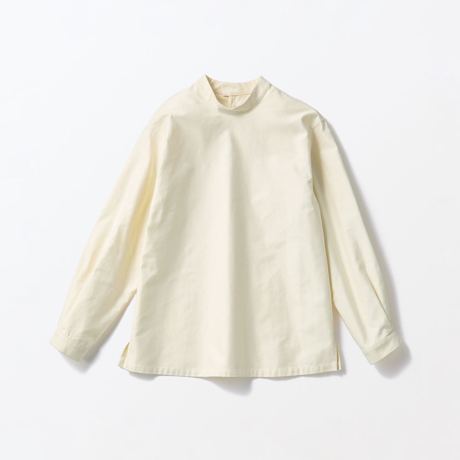 ［ＩＤＥＥ］Ｈ＆ｂｙＰＯＯＬ　ブラウス　オフホワイト