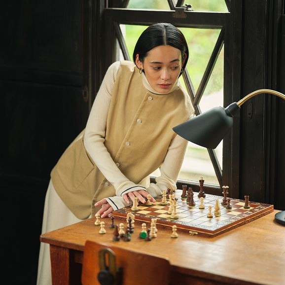 ［ＩＤＥＥ］Ｈ＆ｂｙＰＯＯＬ　ベスト　オフホワイト