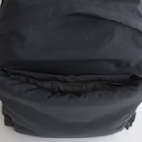 ［ＩＤＥＥ］ＰＵＦＰＯＮ　バックパック　ブラック