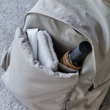 ［ＩＤＥＥ］ＰＵＦＰＯＮ　バックパック　ベージュ