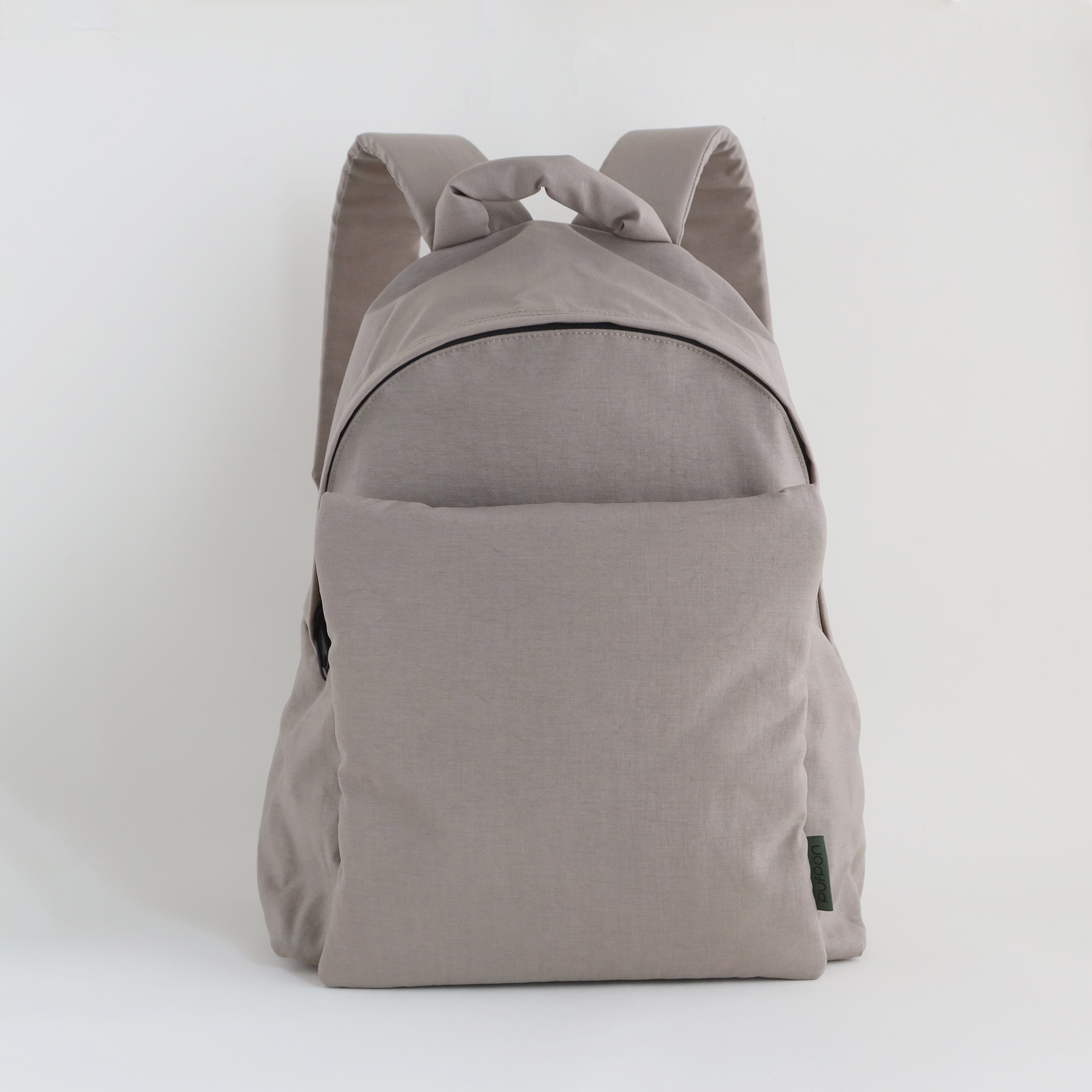 ［ＩＤＥＥ］ＰＵＦＰＯＮ　バックパック　ベージュ