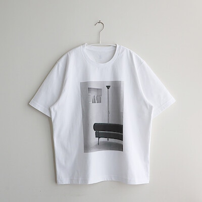 ［ＩＤＥＥ］Ｐｈｏｔｏｇｒａｐｈｙ　Ｔシャツ　Ｓｏｆａ　Ｍサイズ