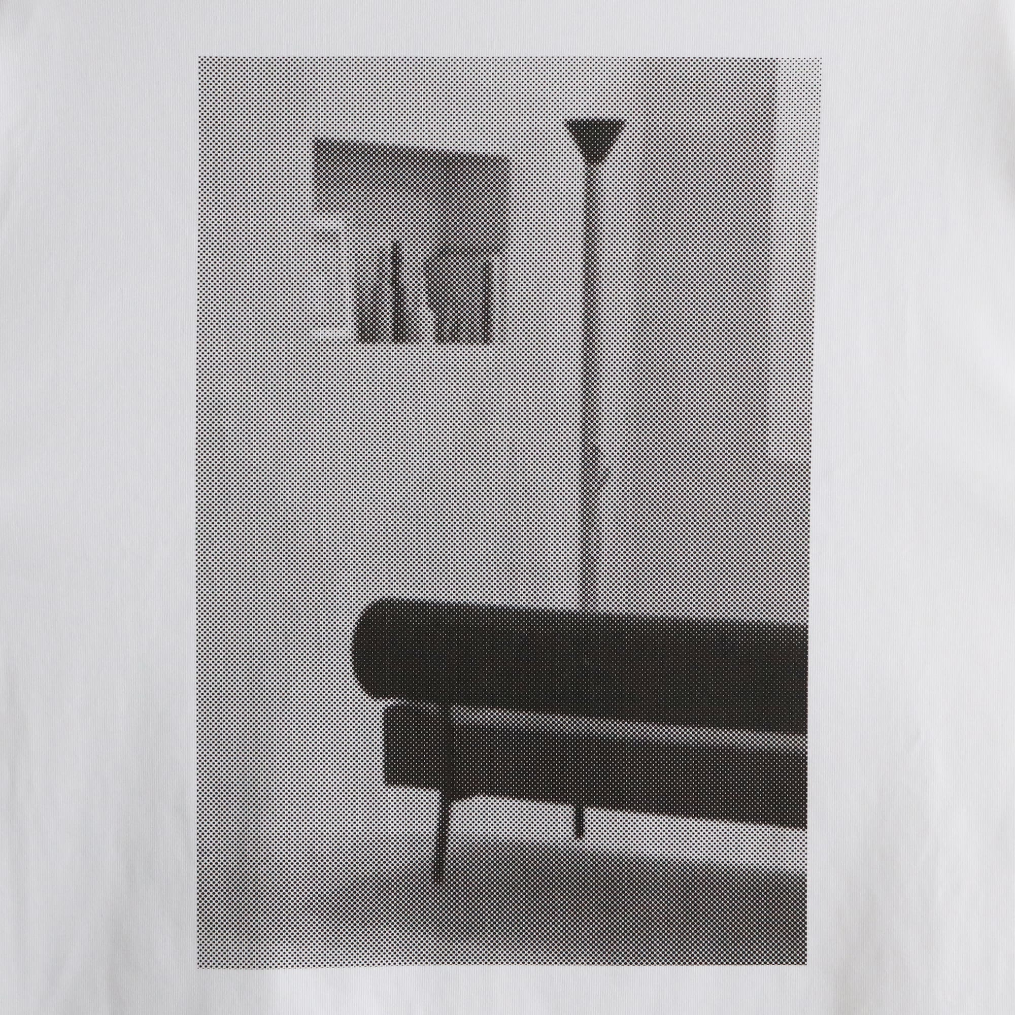 ［ＩＤＥＥ］Ｐｈｏｔｏｇｒａｐｈｙ　Ｔシャツ　Ｓｏｆａ　ホワイト