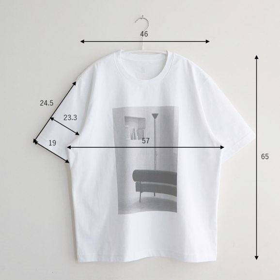 ［ＩＤＥＥ］Ｐｈｏｔｏｇｒａｐｈｙ　Ｔシャツ　Ｓｏｆａ／ブラック／Ｌサイズ