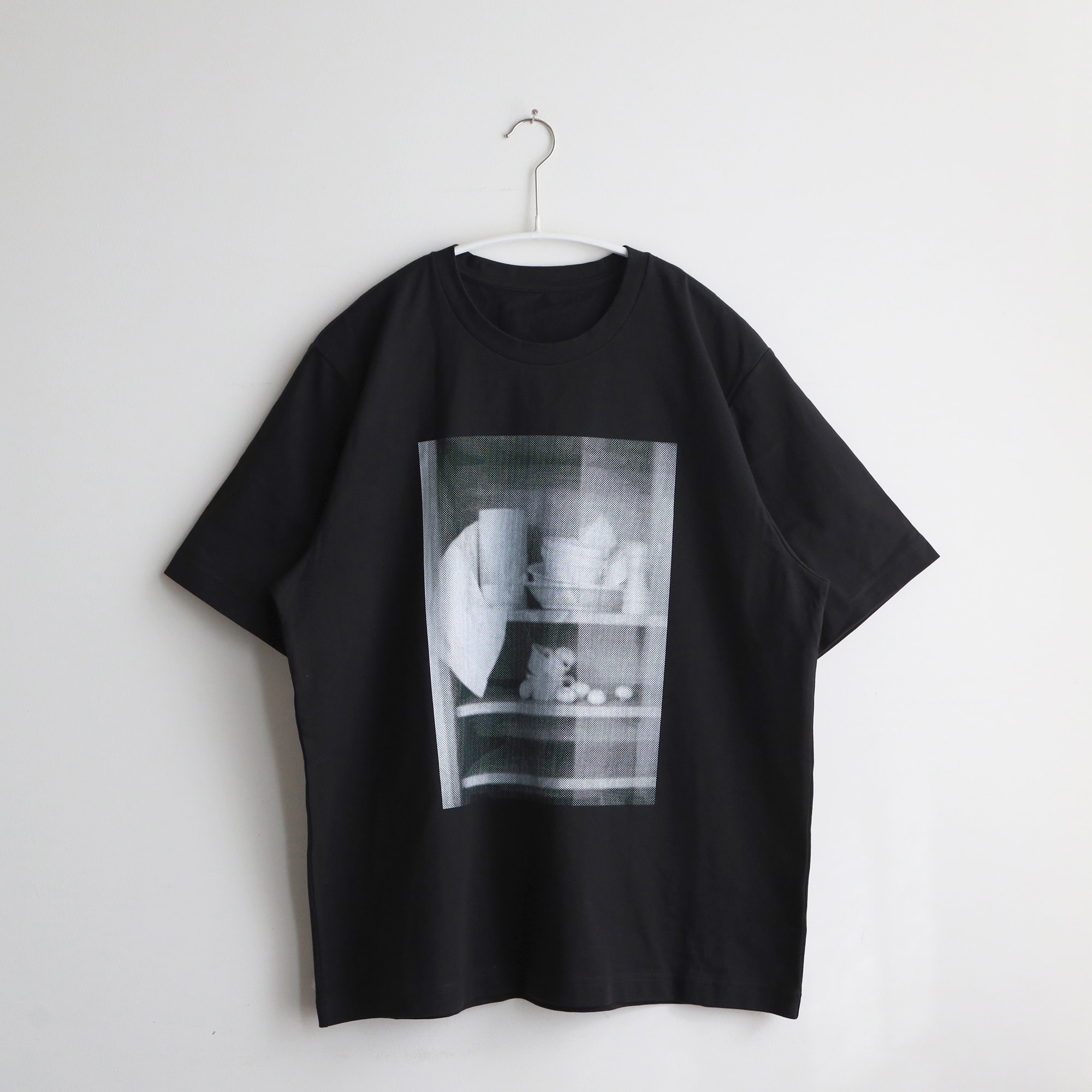 ［ＩＤＥＥ］Ｐｈｏｔｏｇｒａｐｈｙ　Ｔシャツ　マッシュルーム　ブラック