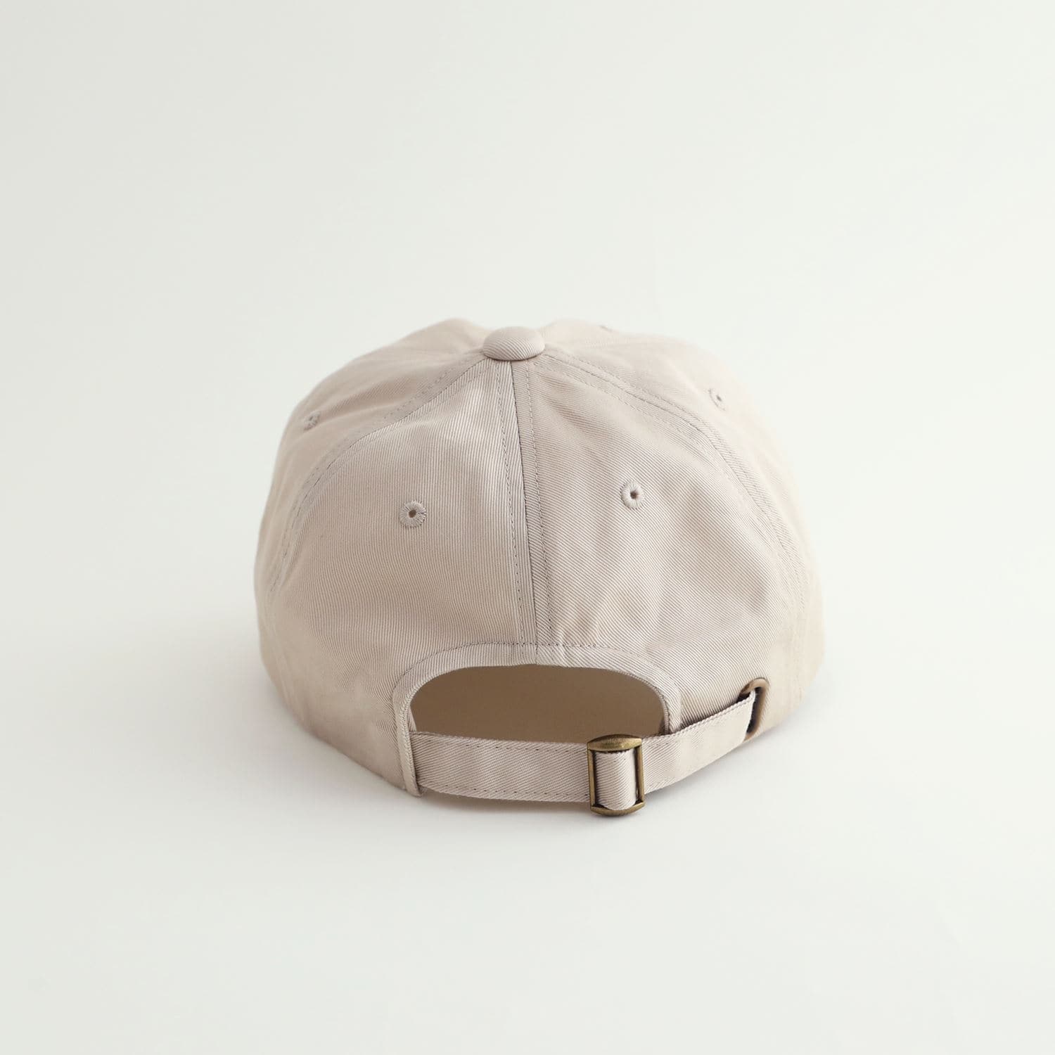 ［ＩＤＥＥ］Ｅｍｂｒｏ　キャップ　ベージュ×ダウンタウンブラウン