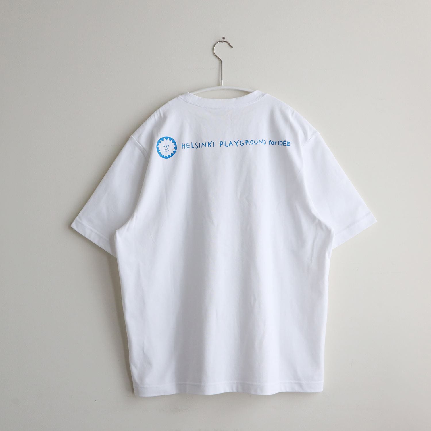 ［ＩＤＥＥ］Ｈｅｌｓｉｎｋｉ　Ｐｌａｙｇｒｏｕｎｄ　Ｔシャツ　Ｃｏｓｍｏ