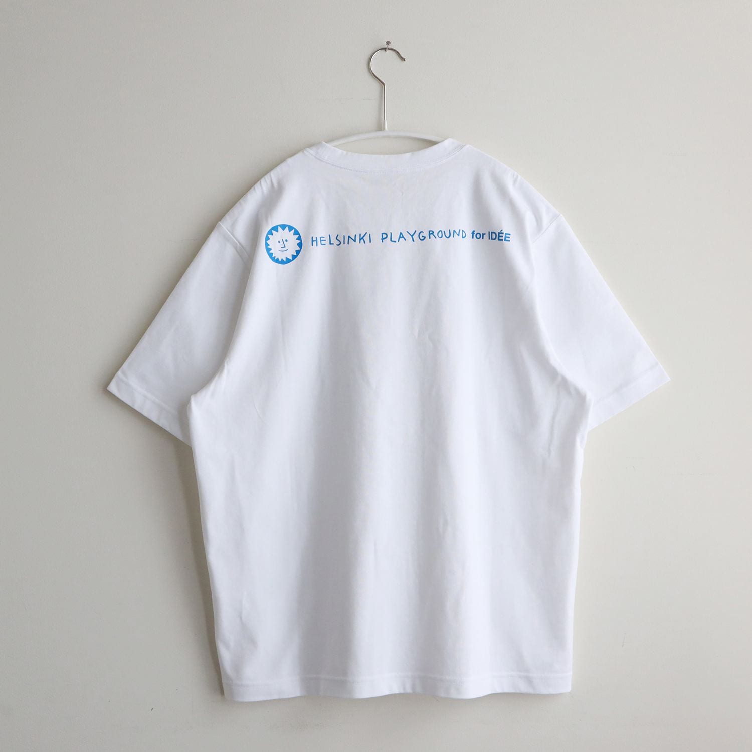 ［ＩＤＥＥ］Ｈｅｌｓｉｎｋｉ　Ｐｌａｙｇｒｏｕｎｄ　Ｔシャツ　Ｃｏｓｍｏ