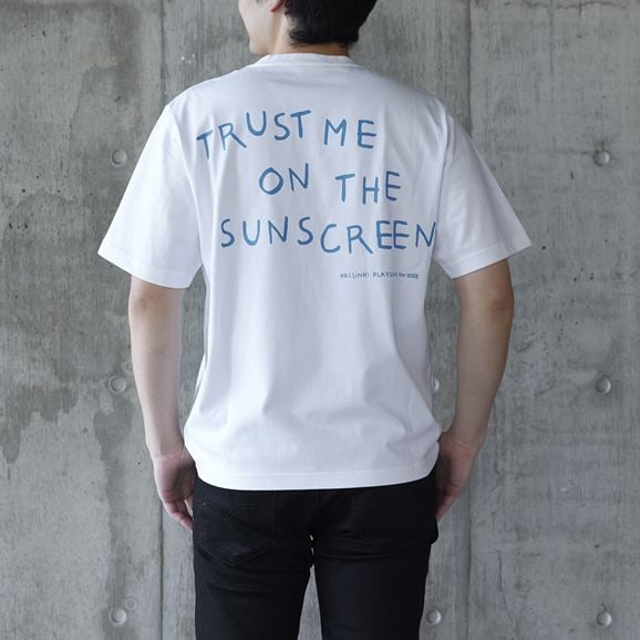 ［ＩＤＥＥ］Ｈｅｌｓｉｎｋｉ　Ｐｌａｙｇｒｏｕｎｄ　Ｔシャツ　Ｓｕｎ