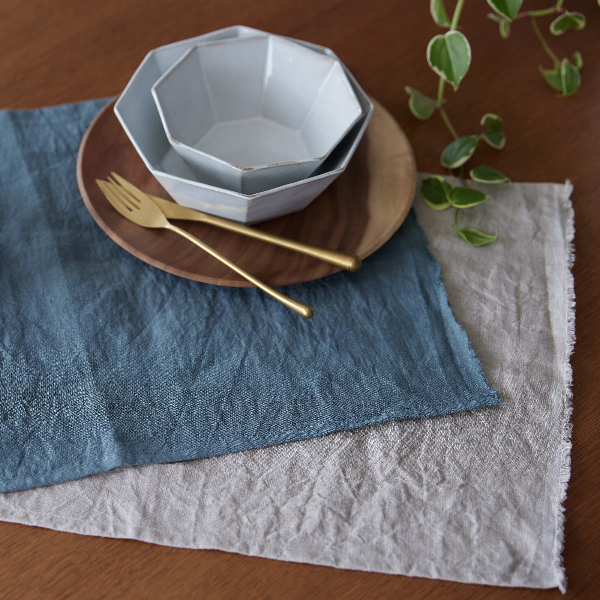 ［ＩＤＥＥ］ａ　ｔａｂｌｅ　ｌｉｎｅｎ　プレイスマット　ブリュ