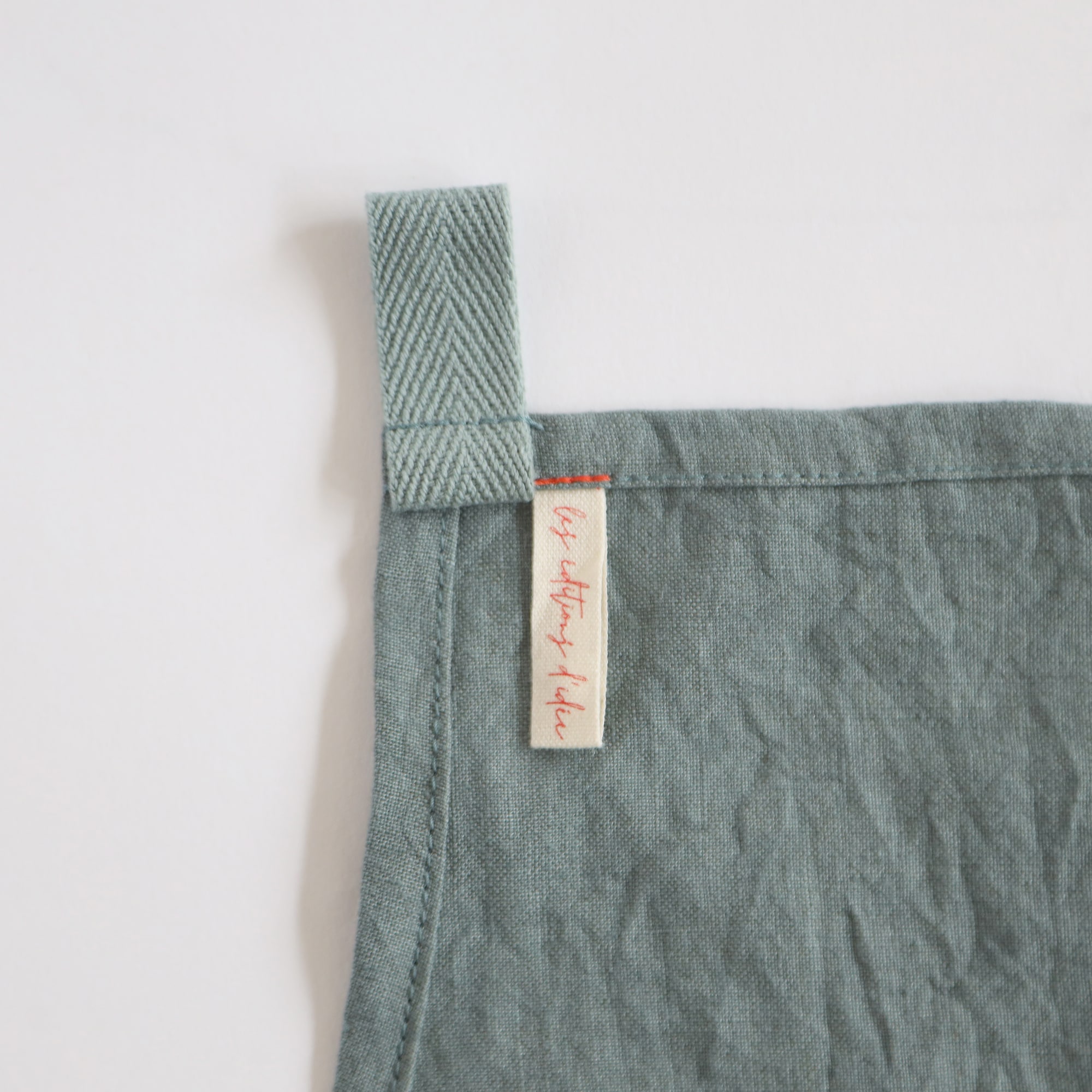 ［ＩＤＥＥ］ａ　ｔａｂｌｅ　ｌｉｎｅｎ　エプロン　ブリュ