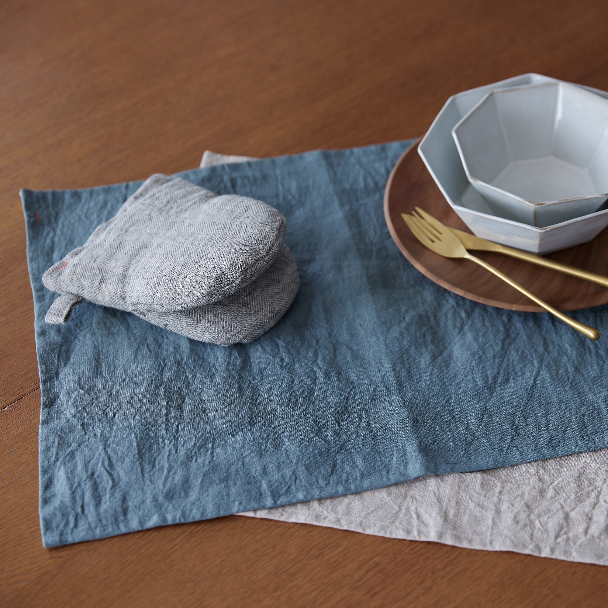 ［ＩＤＥＥ］ａ　ｔａｂｌｅ　ｌｉｎｅｎ　ミトン　シュヴロン