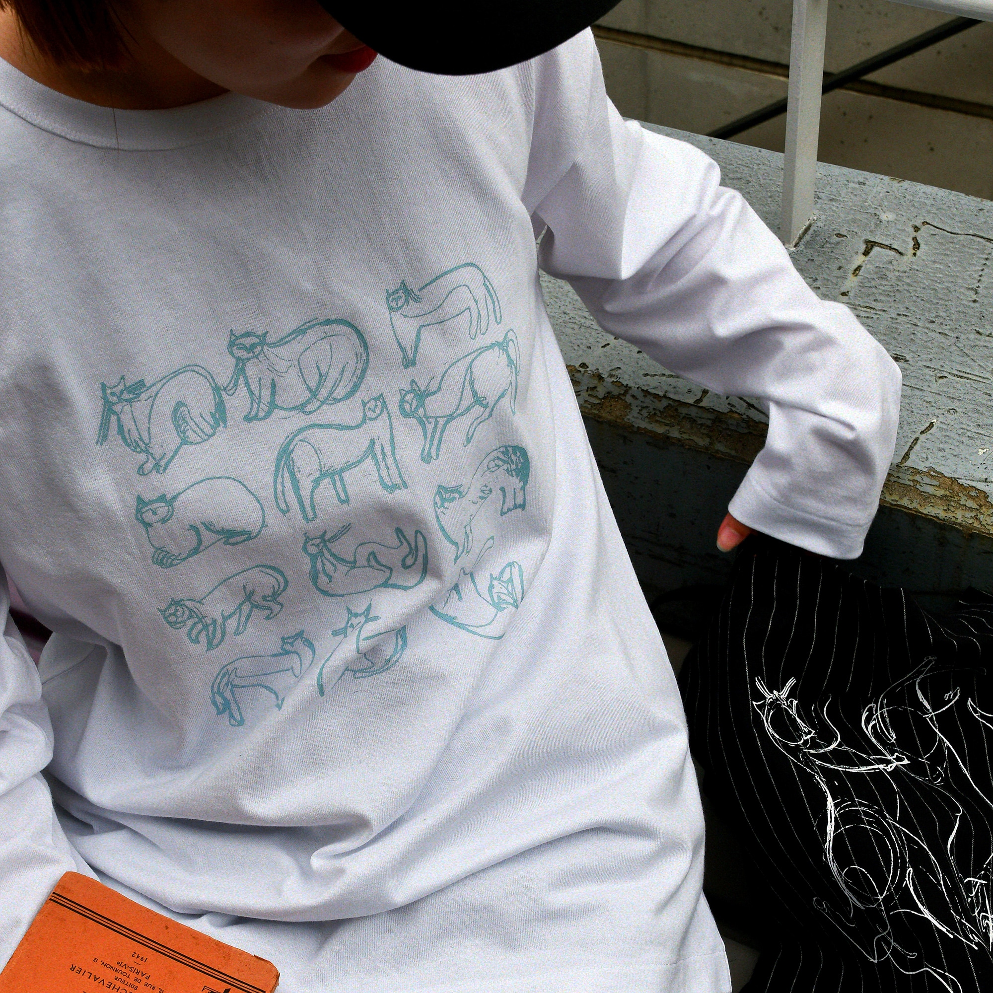 ［ＩＤＥＥ］ｃｏｒｉｃｃｉ　Ｔシャツ　長袖　Ｃａｔ　ブラック