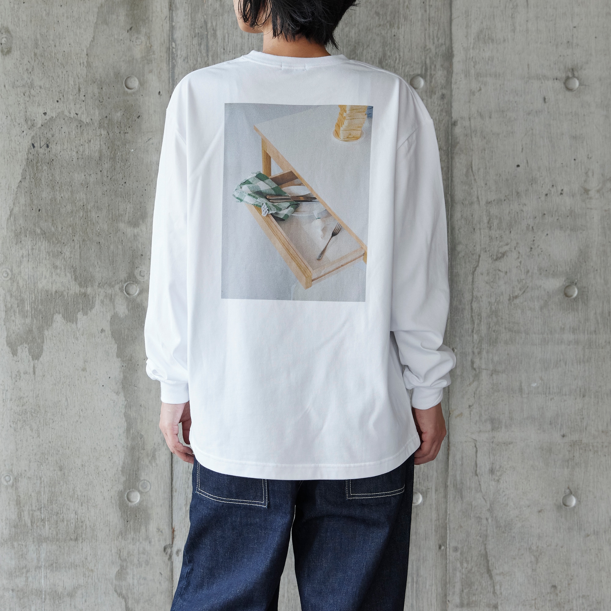 ［ＩＤＥＥ］Ｐｈｏｔｏｇｒａｐｈｙ　Ｔシャツ　長袖　Ｓｔｉｌｔ　Ｌサイズ
