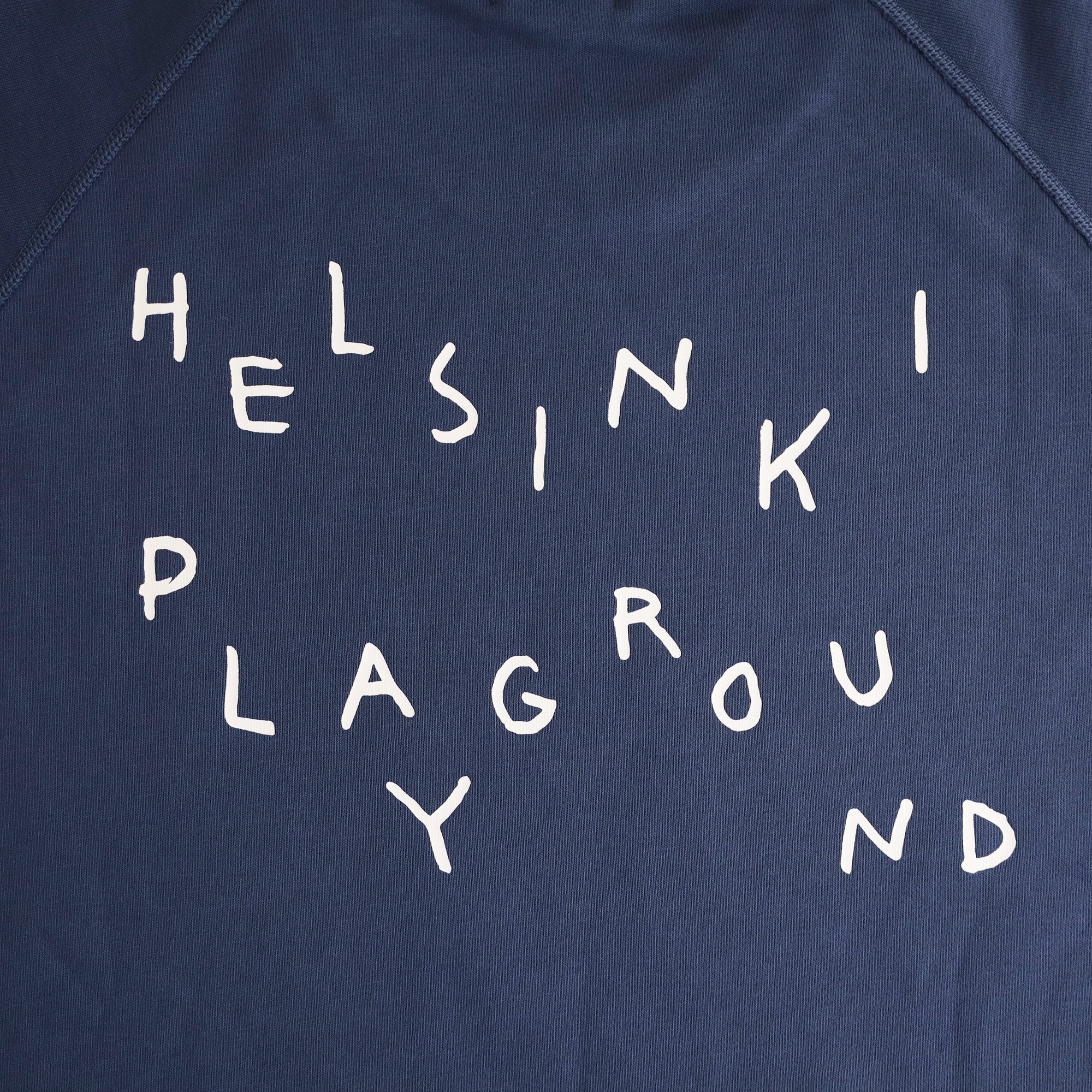 ［ＩＤＥＥ］Ｈｅｌｓｉｎｋｉ　Ｐｌａｙｇｒｏｕｎｄ　スウェット　Ｎａｖｙ　Ｍ