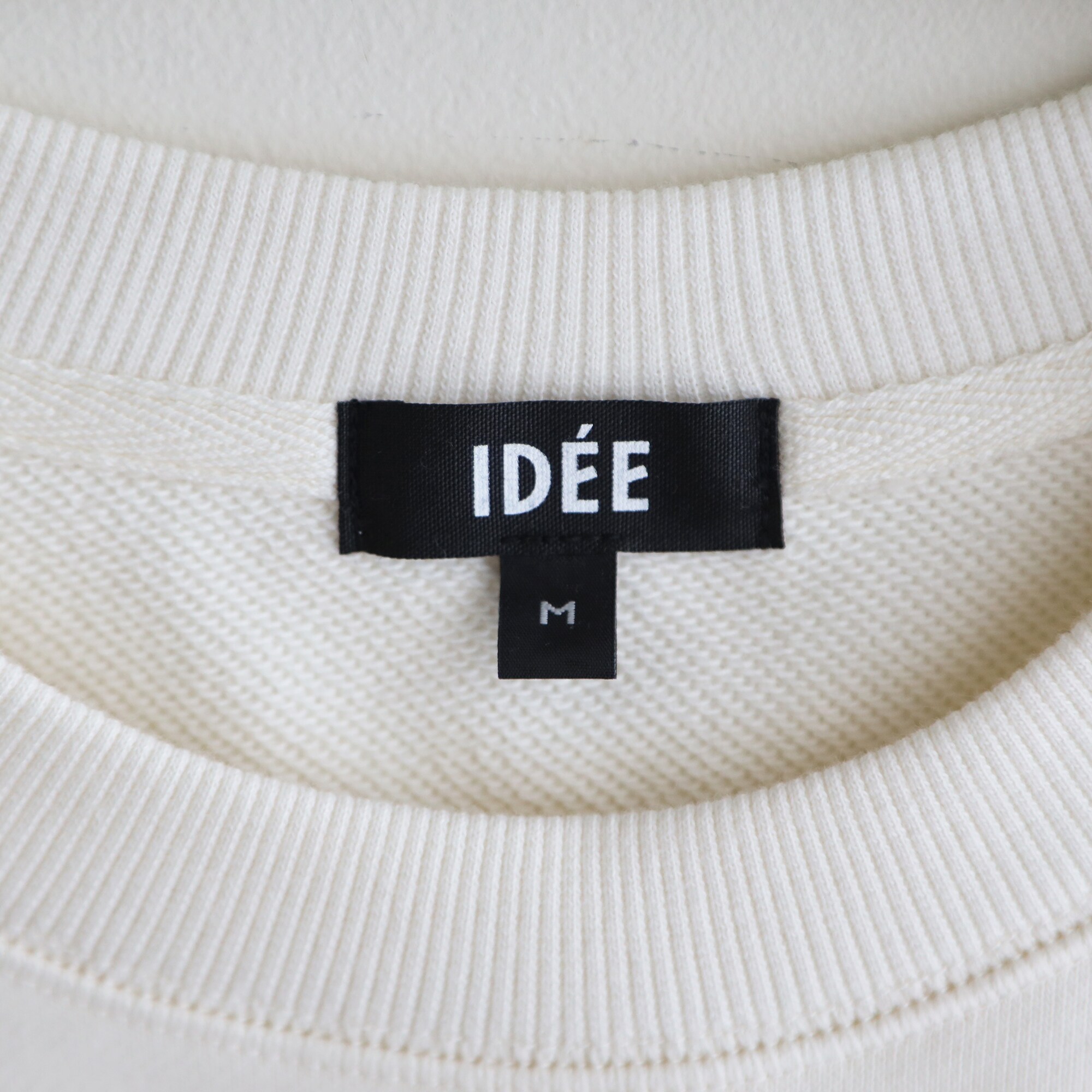 ［ＩＤＥＥ］Ｈｅｌｓｉｎｋｉ　Ｐｌａｙｇｒｏｕｎｄ　スウェット　Ｉｖｏｒｙ　Ｍ