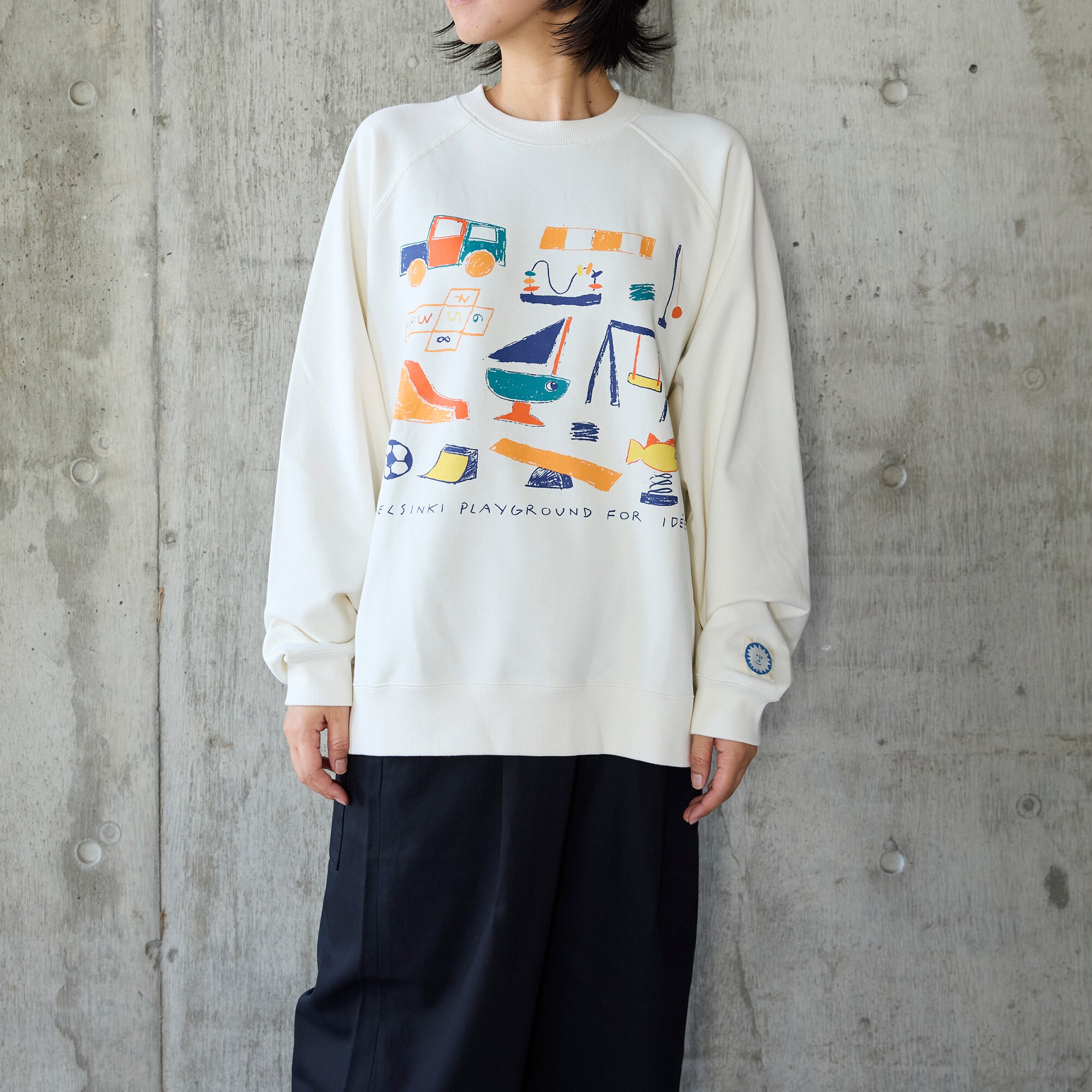 ［ＩＤＥＥ］Ｈｅｌｓｉｎｋｉ　Ｐｌａｙｇｒｏｕｎｄ　スウェット　Ｉｖｏｒｙ　Ｍ