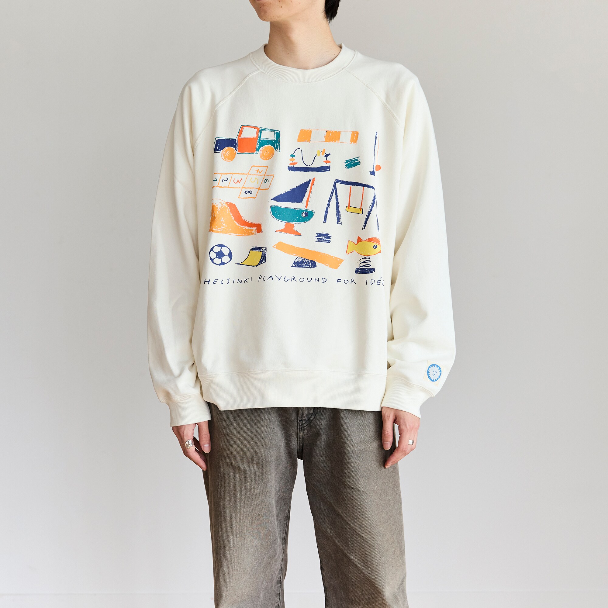 ［ＩＤＥＥ］Ｈｅｌｓｉｎｋｉ　Ｐｌａｙｇｒｏｕｎｄ　スウェット　Ｉｖｏｒｙ　Ｌ
