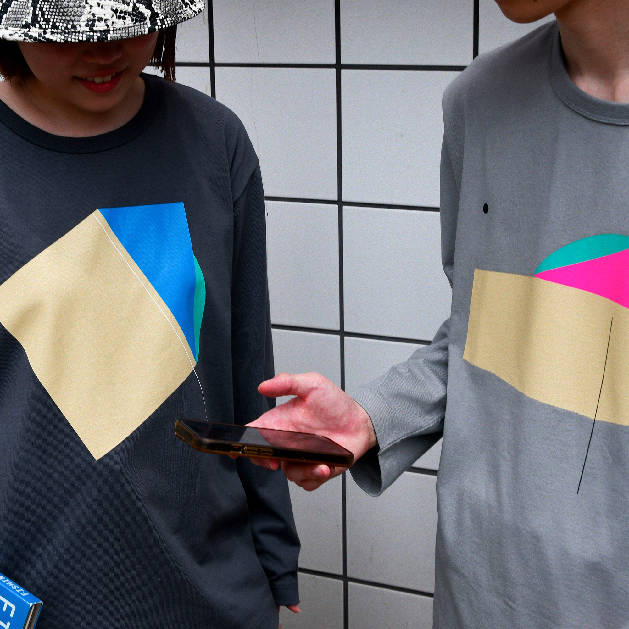 ［ＩＤＥＥ］ＩＤＥＥ　Ｃｏｍｐｏｓｉｔｉｏｎ　Ｔシャツ　長袖　ブルー