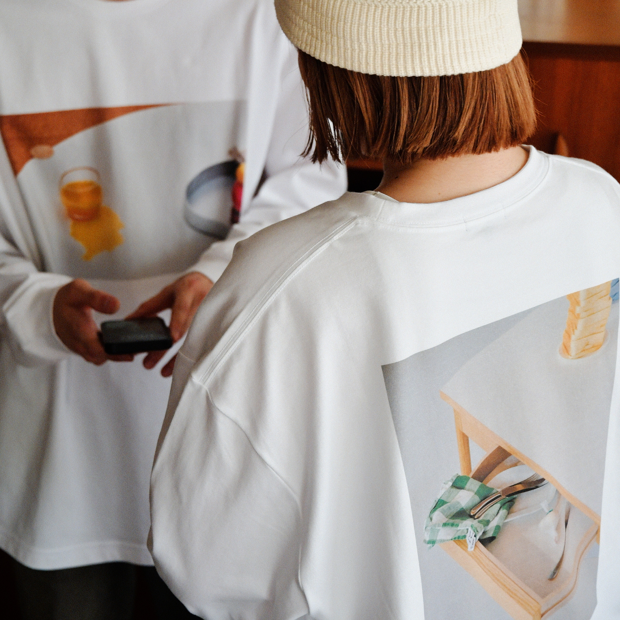 ［ＩＤＥＥ］Ｐｈｏｔｏｇｒａｐｈｙ　Ｔシャツ　長袖　Ｊｕｉｃｅ　Ｍサイズ