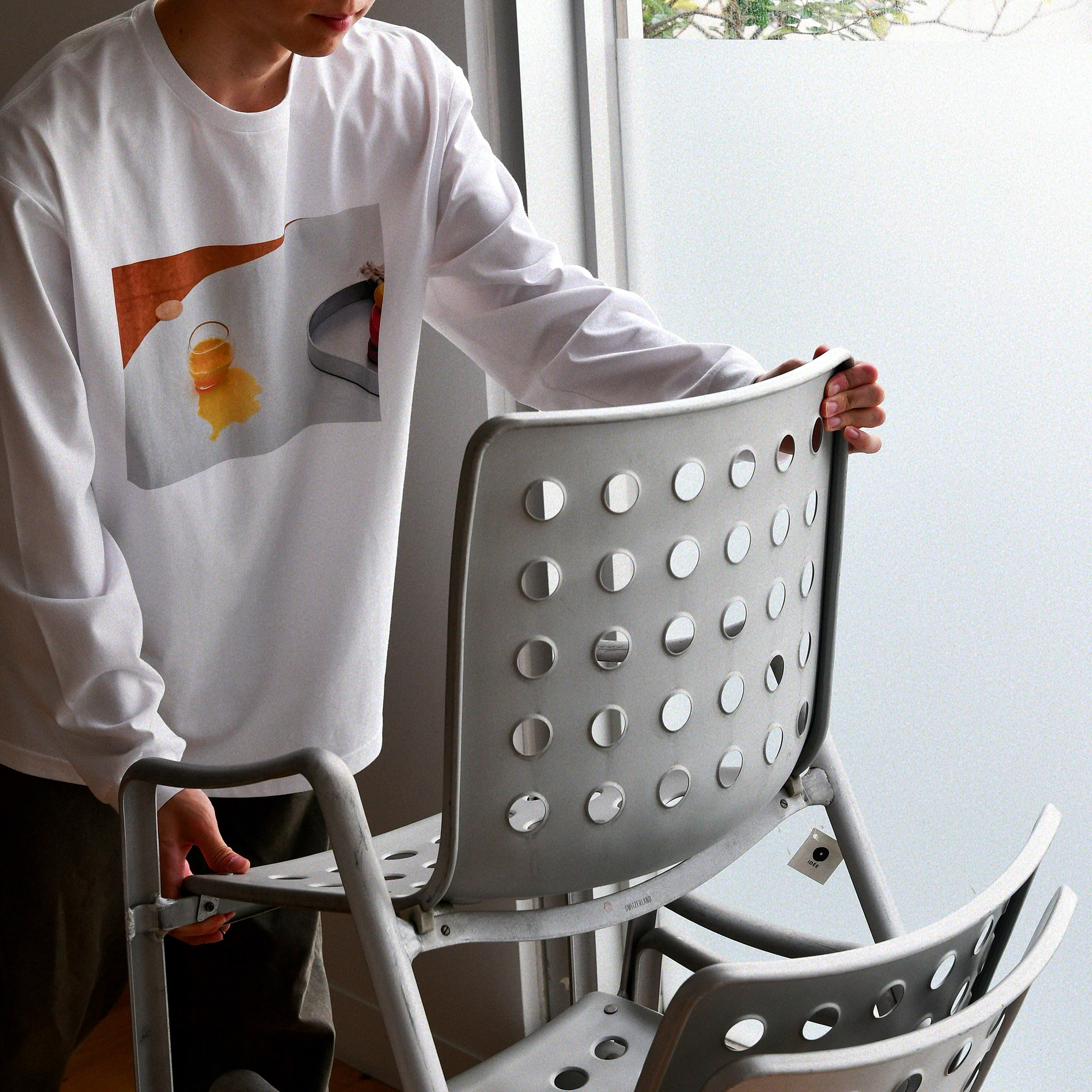 ［ＩＤＥＥ］Ｐｈｏｔｏｇｒａｐｈｙ　Ｔシャツ　長袖　Ｊｕｉｃｅ　Ｌサイズ
