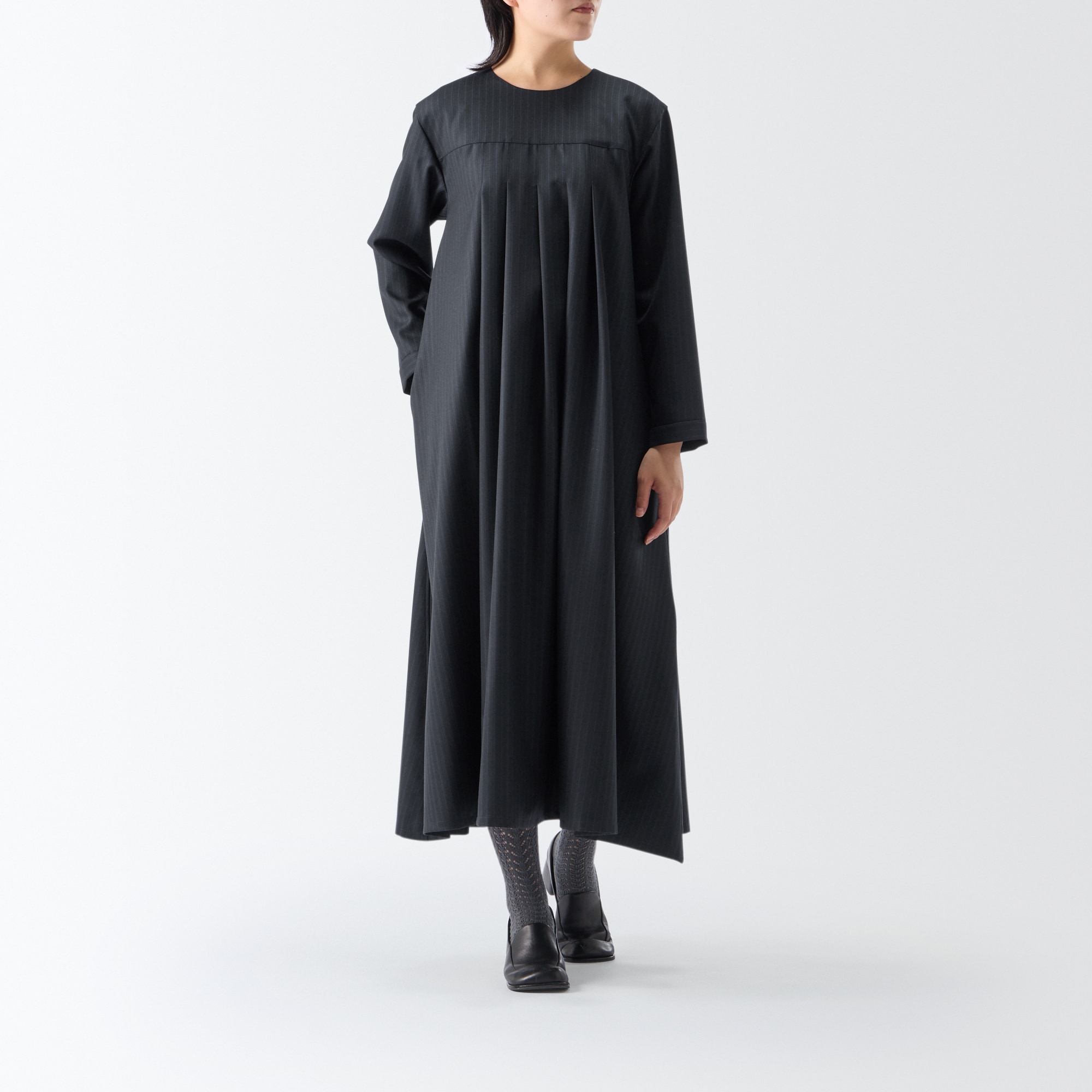［ＩＤＥＥ］Ｈ＆　ｂｙ　ＰＯＯＬ　フロントギャザーワンピース　グレーストライプ
