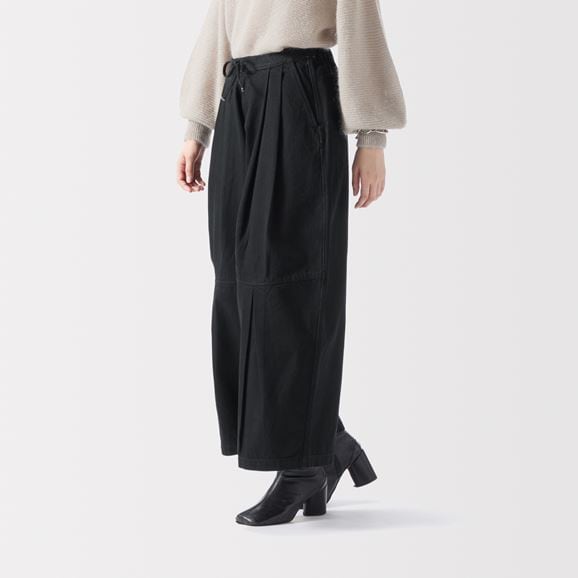 ［ＩＤＥＥ］Ｈ＆　ｂｙ　ＰＯＯＬ　ワイドパンツ　ネイビーコーデュロイ