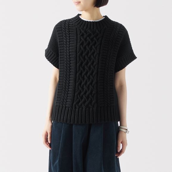 ［ＩＤＥＥ］Ｈ＆　ｂｙ　ＰＯＯＬ　ケーブルベスト　ブラック