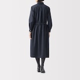 ［ＩＤＥＥ］Ｈ＆　ｂｙ　ＰＯＯＬ　スタンドアップカラーワンピース　ダークブルー