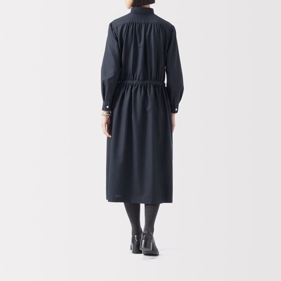 ［ＩＤＥＥ］Ｈ＆　ｂｙ　ＰＯＯＬ　スタンドアップカラーワンピース　ダークブルー