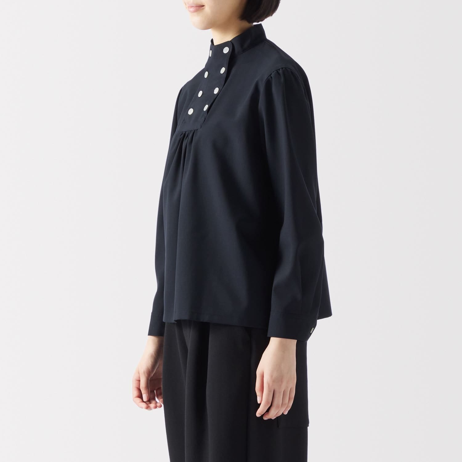 ［ＩＤＥＥ］Ｈ＆　ｂｙ　ＰＯＯＬ　スタンドアップカラーブラウス　ダークブルー