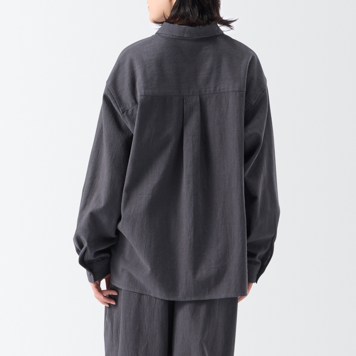 ［ＩＤＥＥ］ＫＡＬ　シャツ　チャコール　Ｌ
