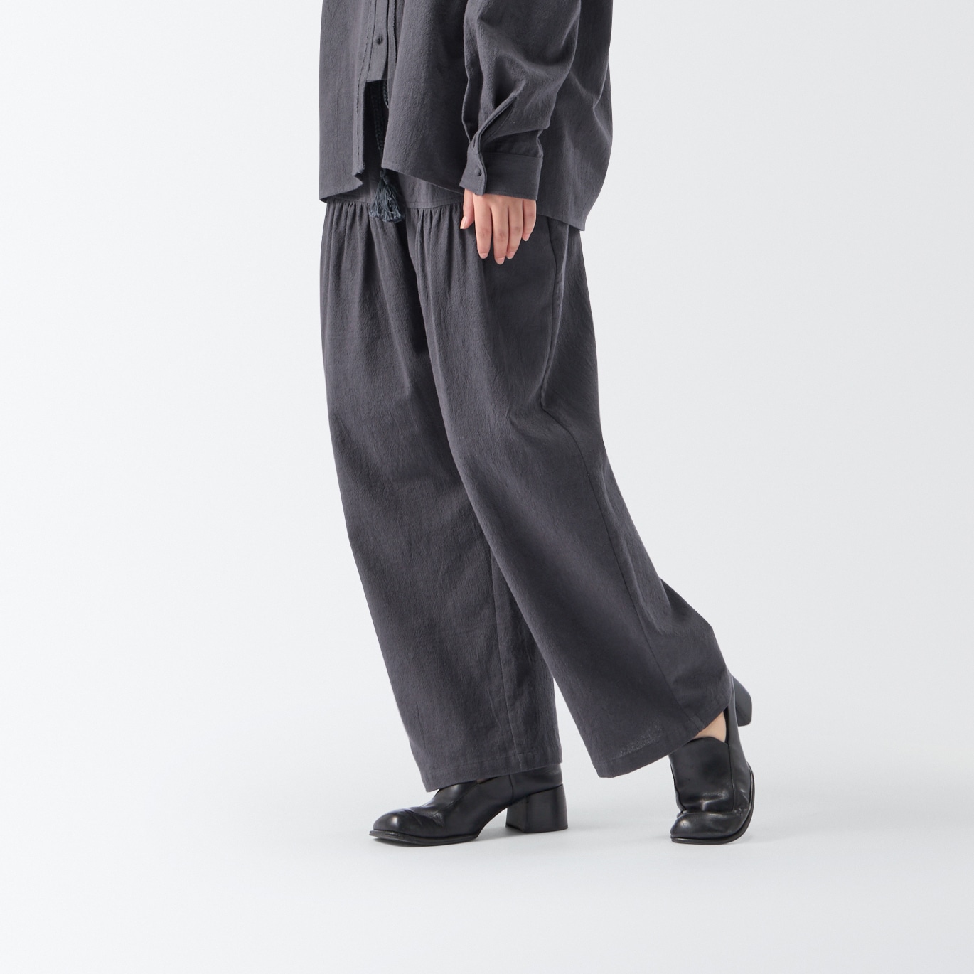 ［ＩＤＥＥ］ＫＡＬ　パンツ　チャコール