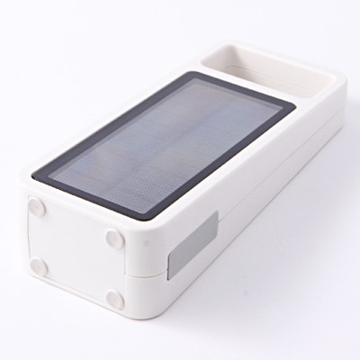 ソーラー充電器・ＬＥＤライト付
