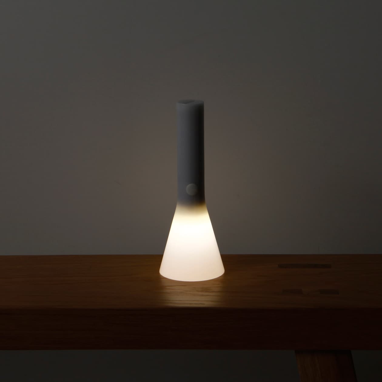 ＬＥＤポリカーボネート懐中電灯・小（防沫形）